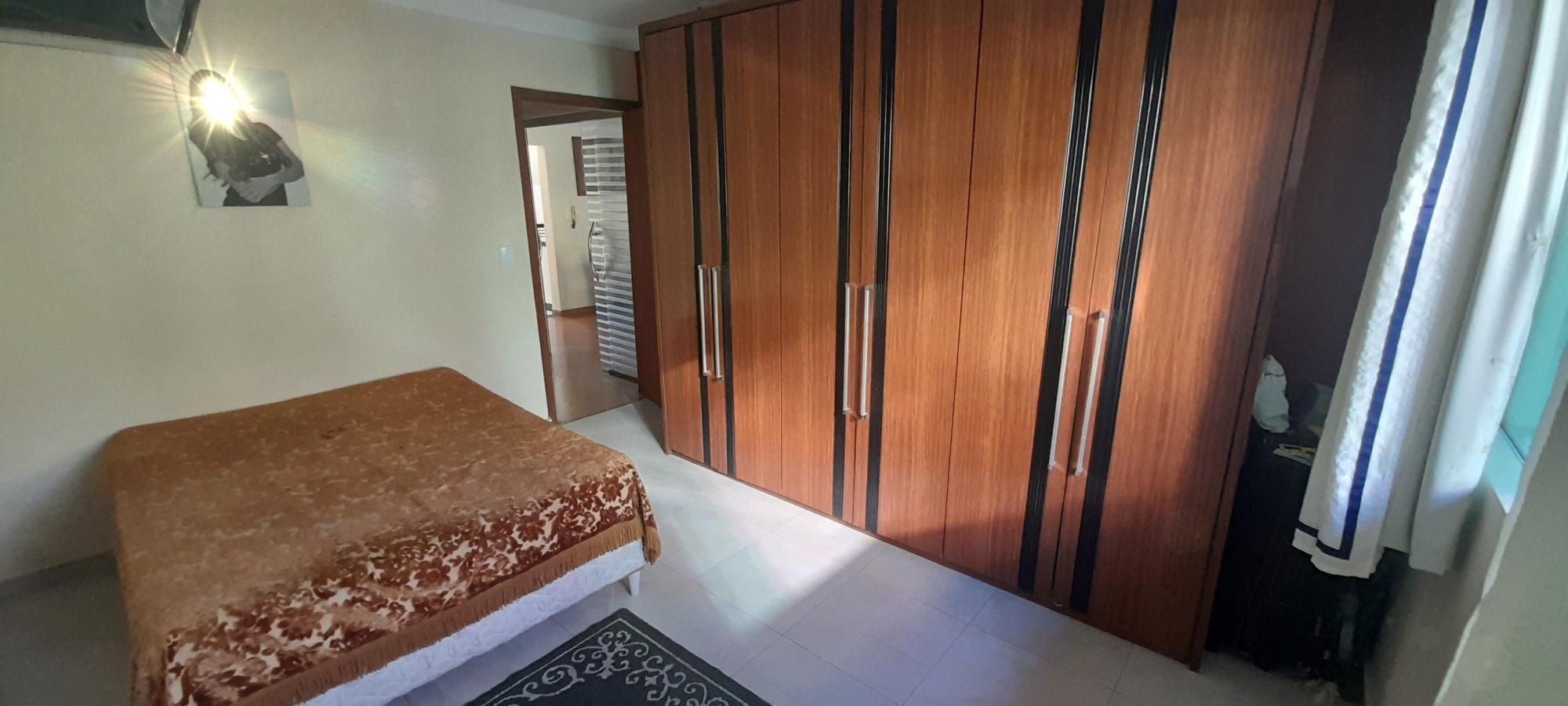 Casa à venda com 3 quartos, 140m² - Foto 2