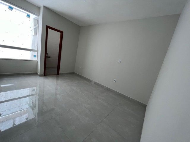 Casa à venda com 3 quartos, 100m² - Foto 8