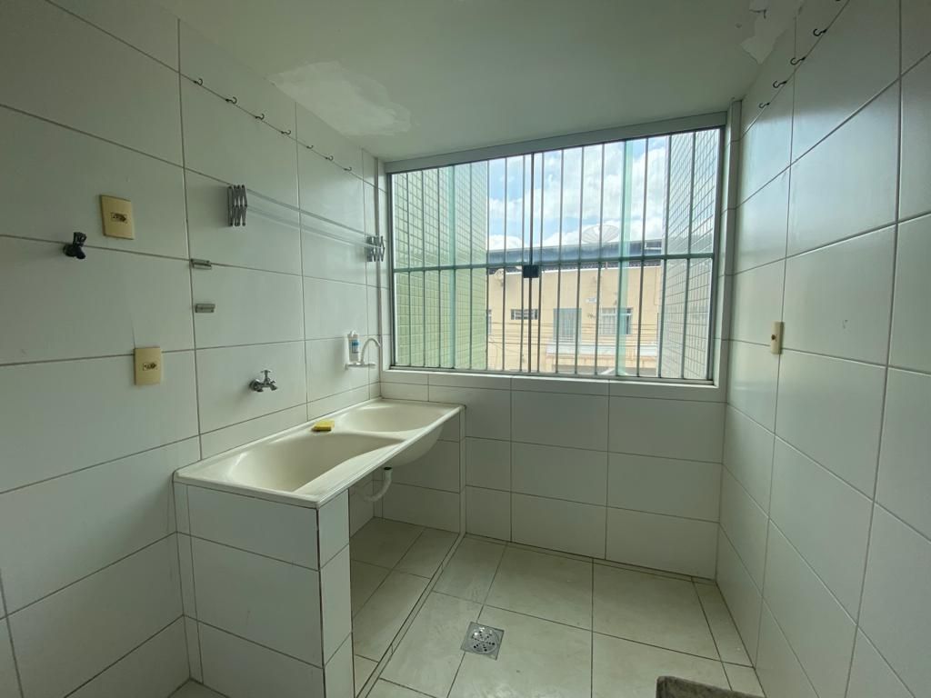 Apartamento à venda com 3 quartos, 103m² - Foto 4