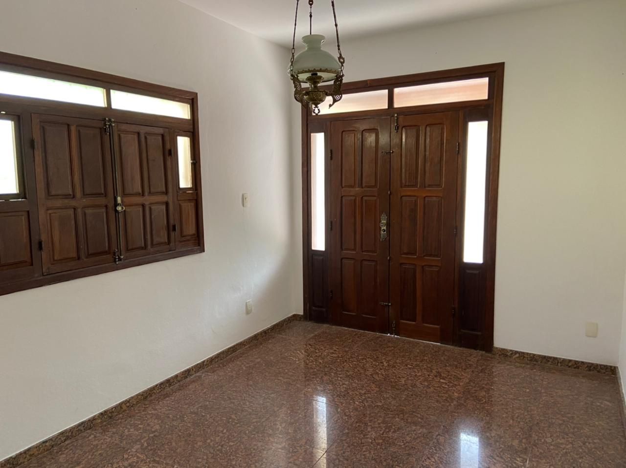 Casa à venda com 4 quartos, 405m² - Foto 4