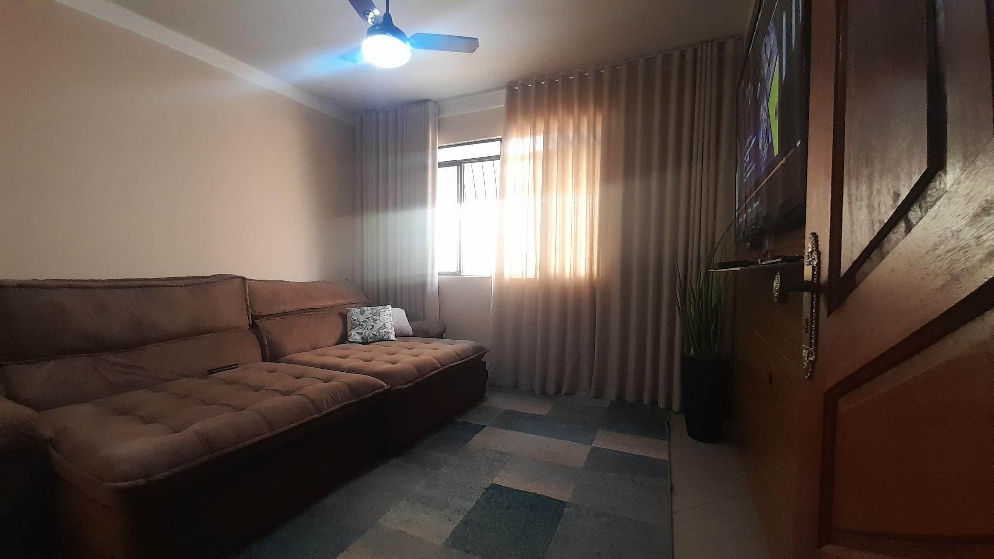 Casa à venda com 3 quartos, 239m² - Foto 8