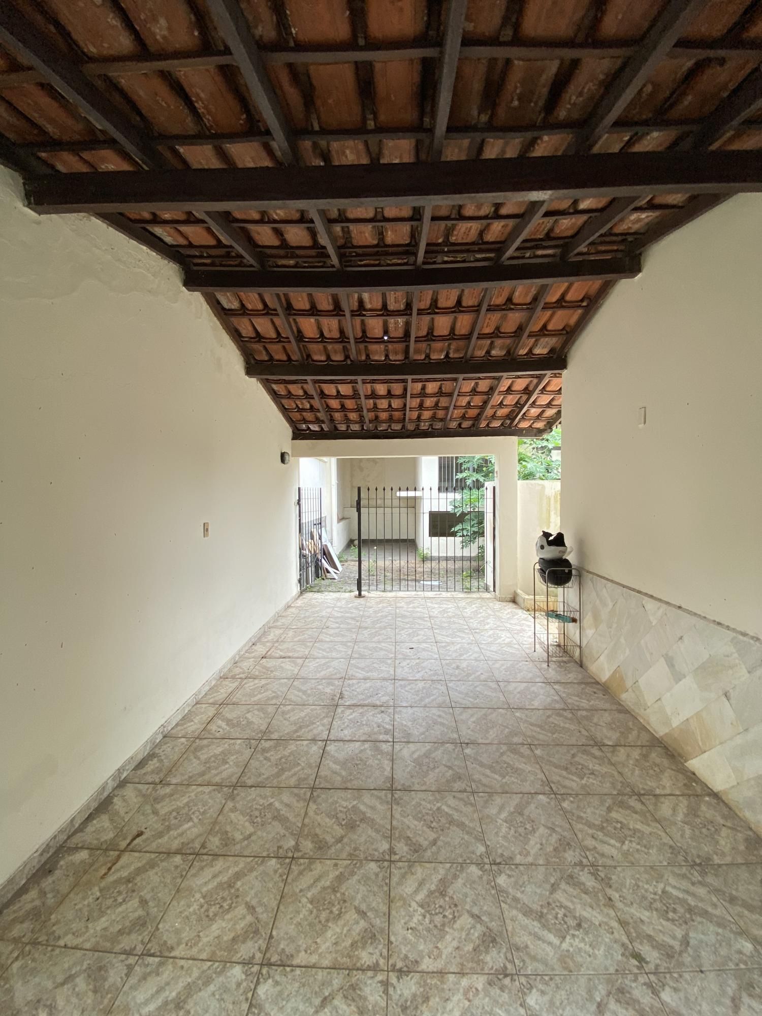 Casa à venda com 4 quartos, 250m² - Foto 10