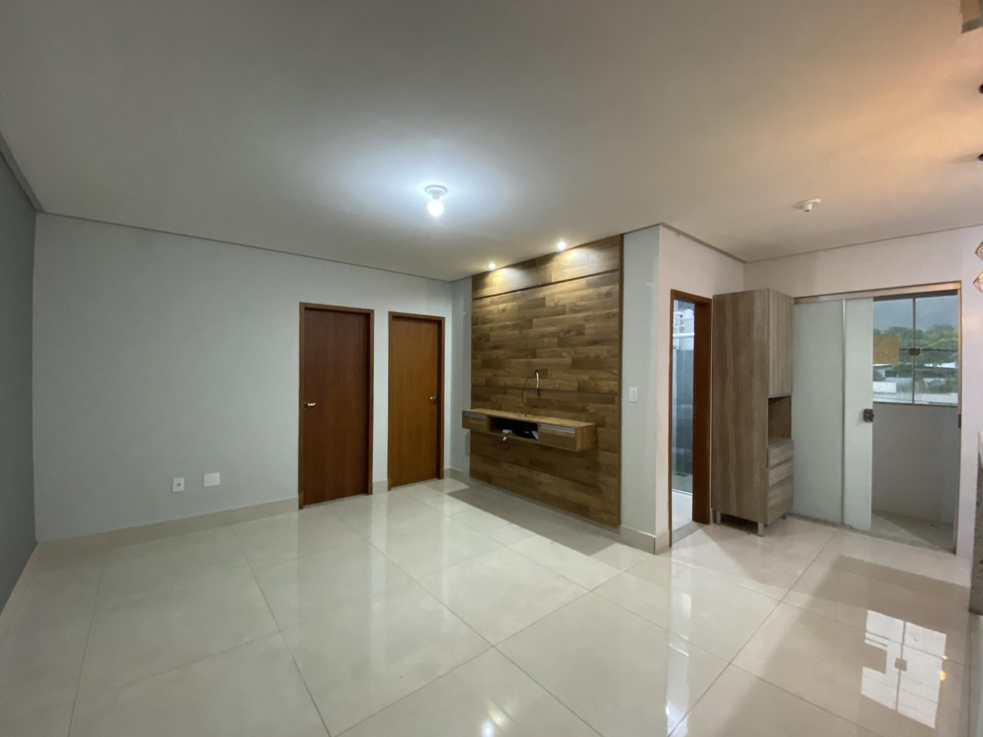 Apartamento à venda com 2 quartos, 70m² - Foto 1