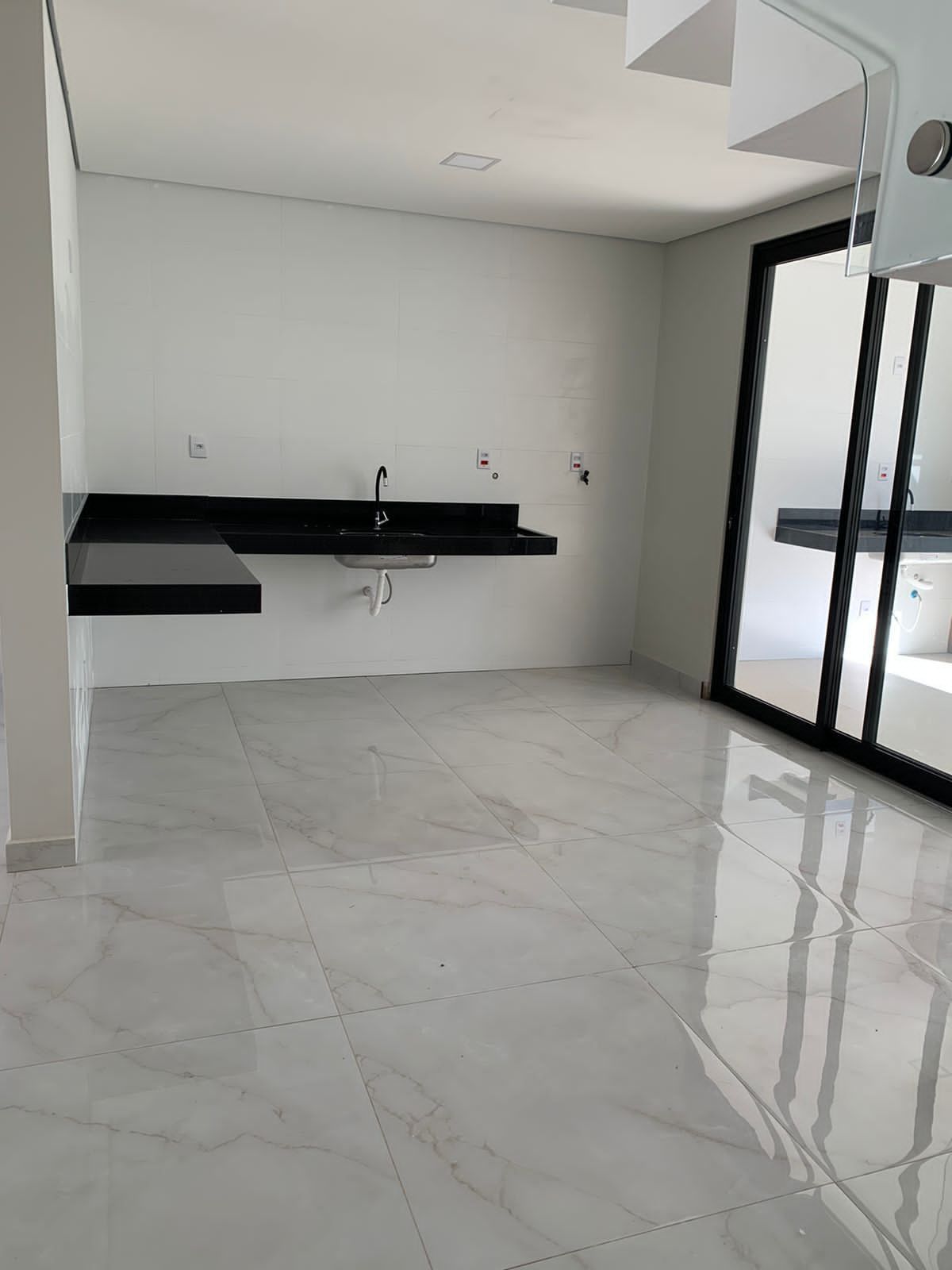 Casa à venda com 3 quartos, 274m² - Foto 11