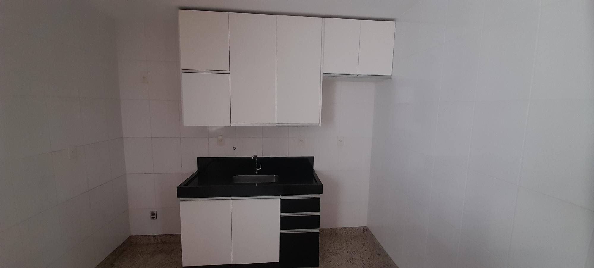 Apartamento à venda com 3 quartos, 83m² - Foto 3