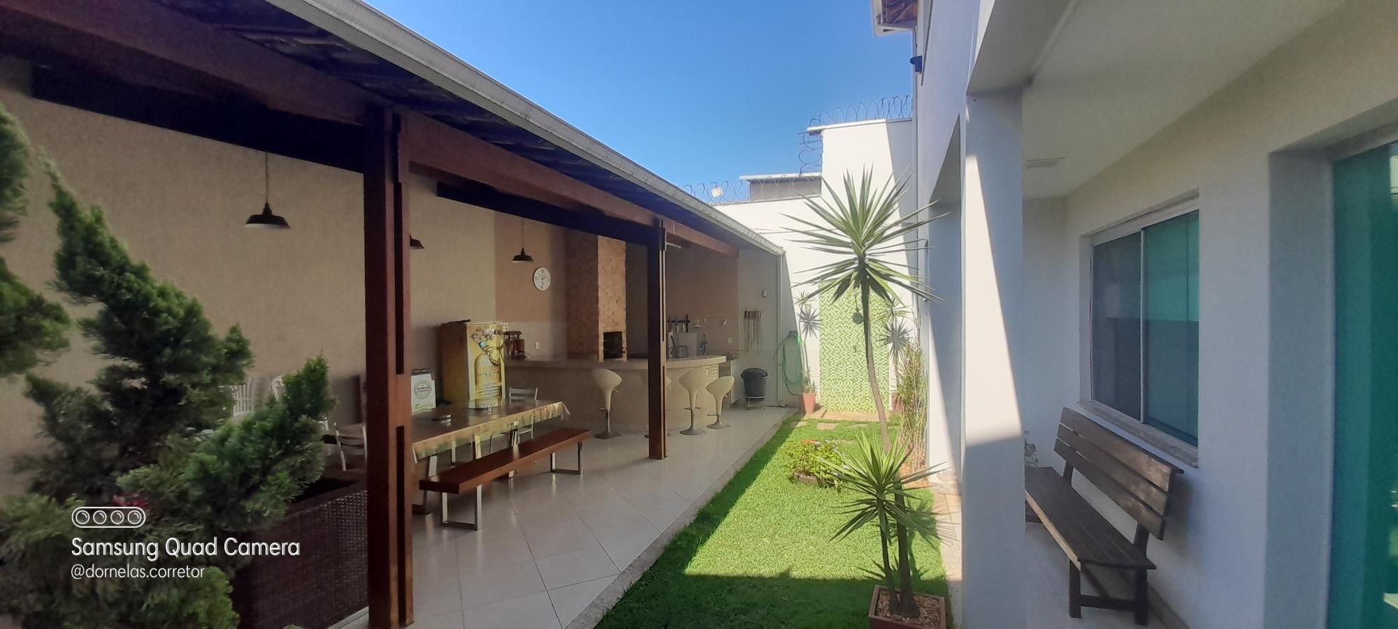 Casa à venda com 3 quartos, 250m² - Foto 16