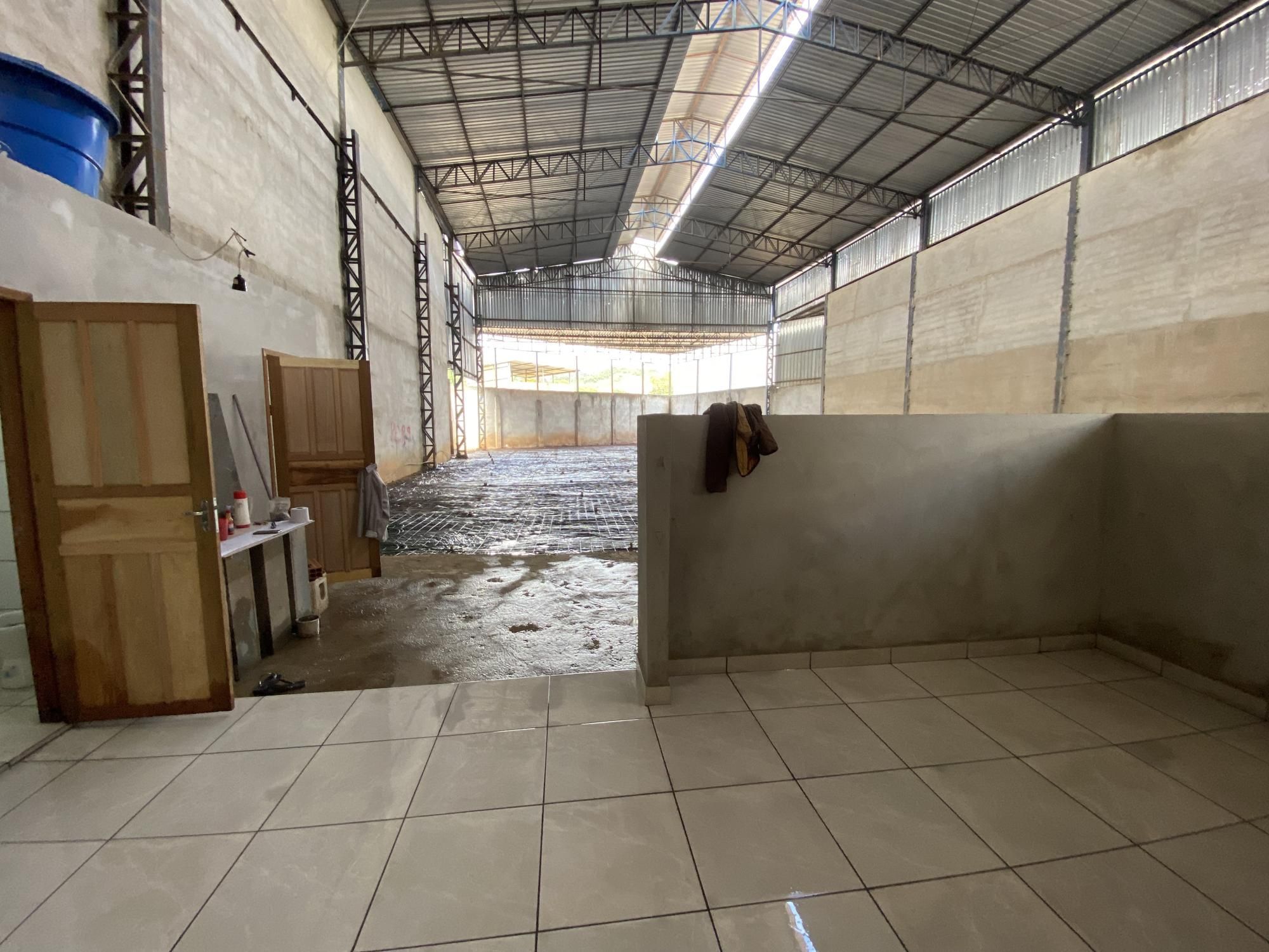 Depósito-Galpão-Armazém à venda e aluguel com 2 quartos, 800m² - Foto 4