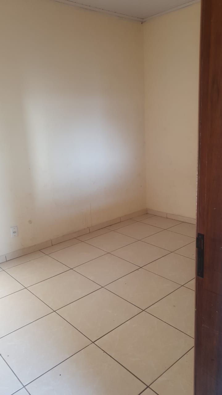 Casa à venda com 5 quartos, 120m² - Foto 5