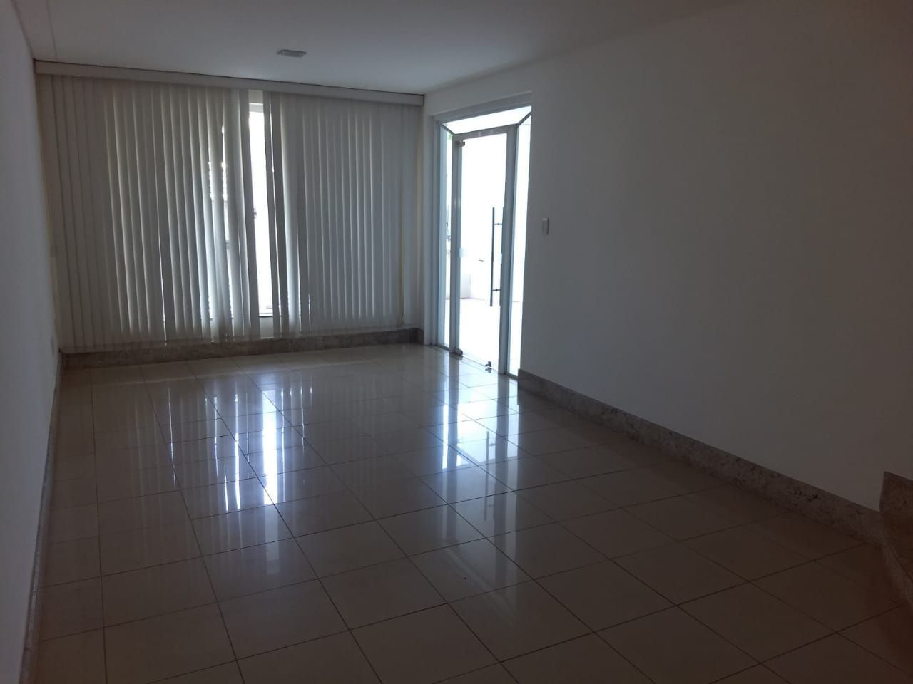 Casa à venda com 5 quartos, 600m² - Foto 7