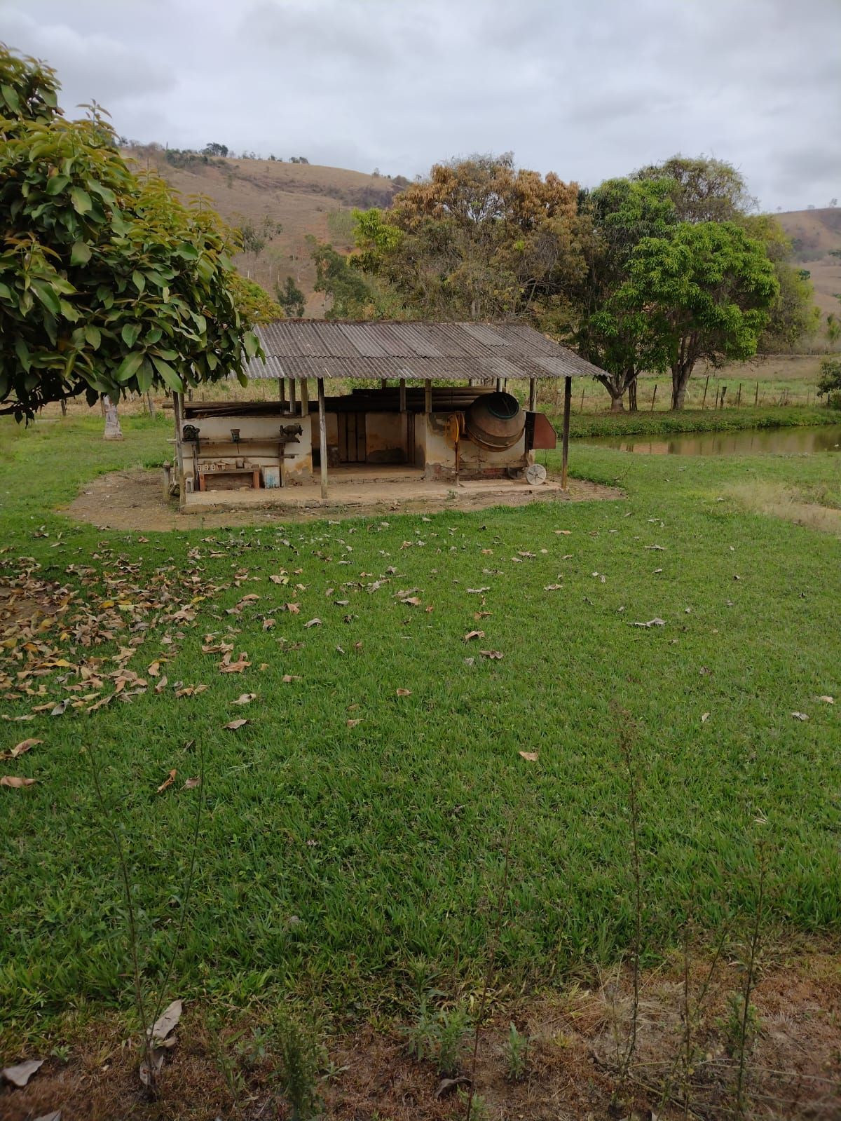 Fazenda à venda com 6 quartos, 250m² - Foto 25