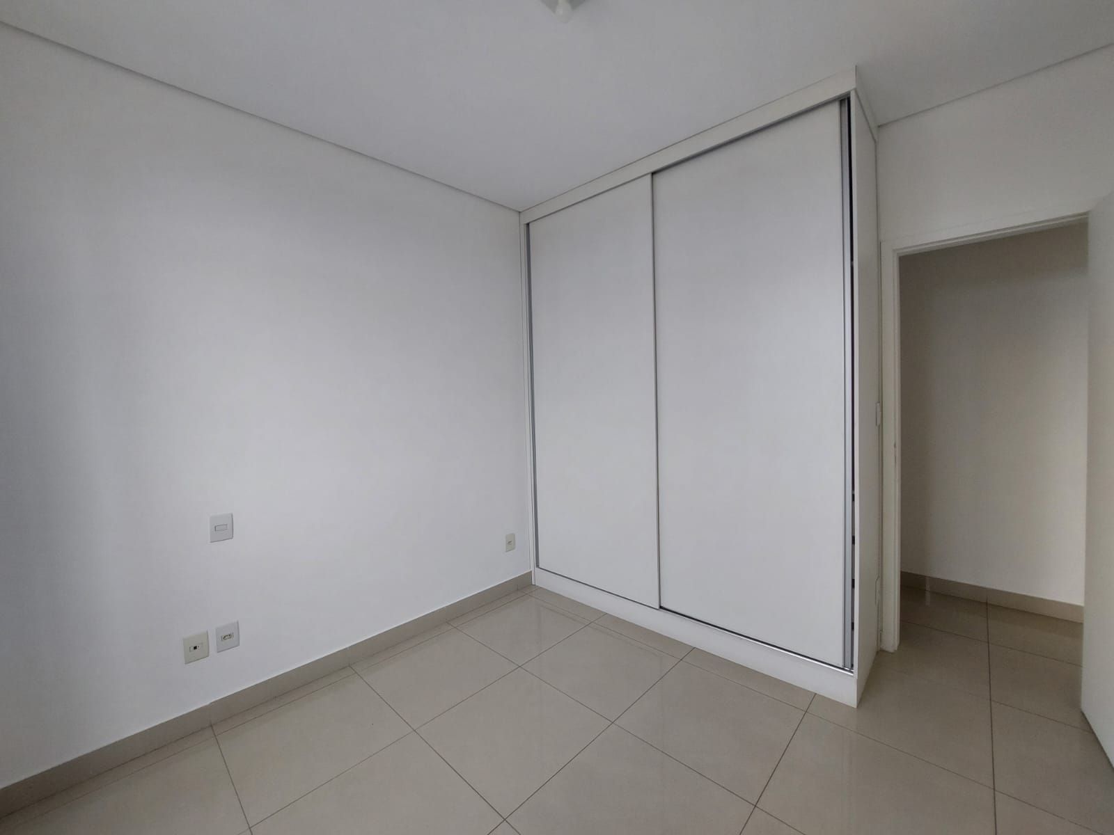 Apartamento à venda com 3 quartos, 100m² - Foto 9