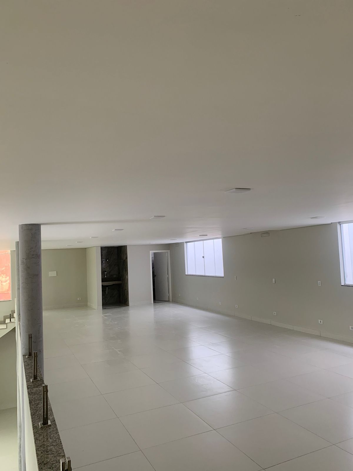 Prédio Inteiro para alugar com 2 quartos, 300m² - Foto 13