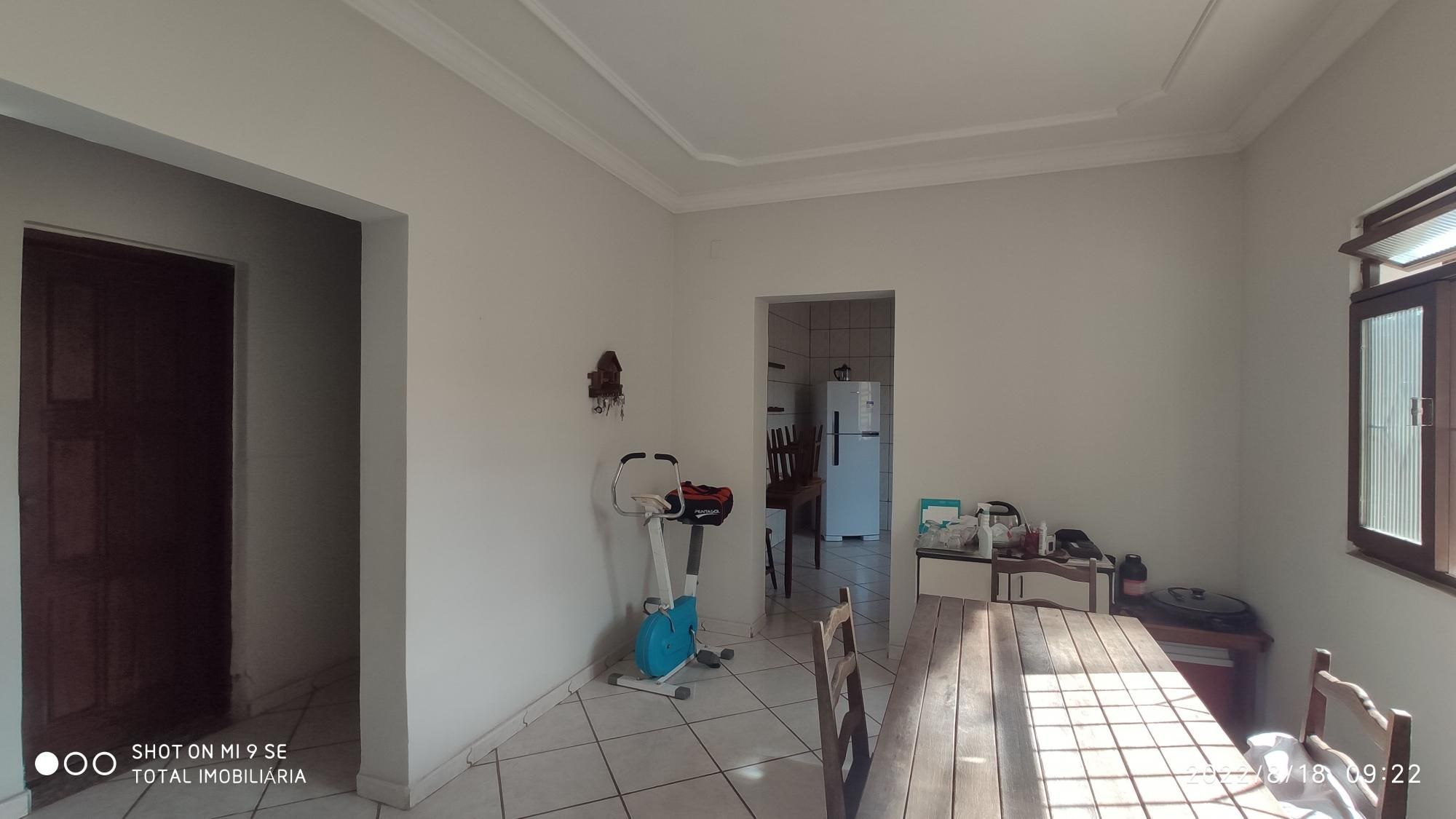 Casa à venda com 2 quartos, 180m² - Foto 7