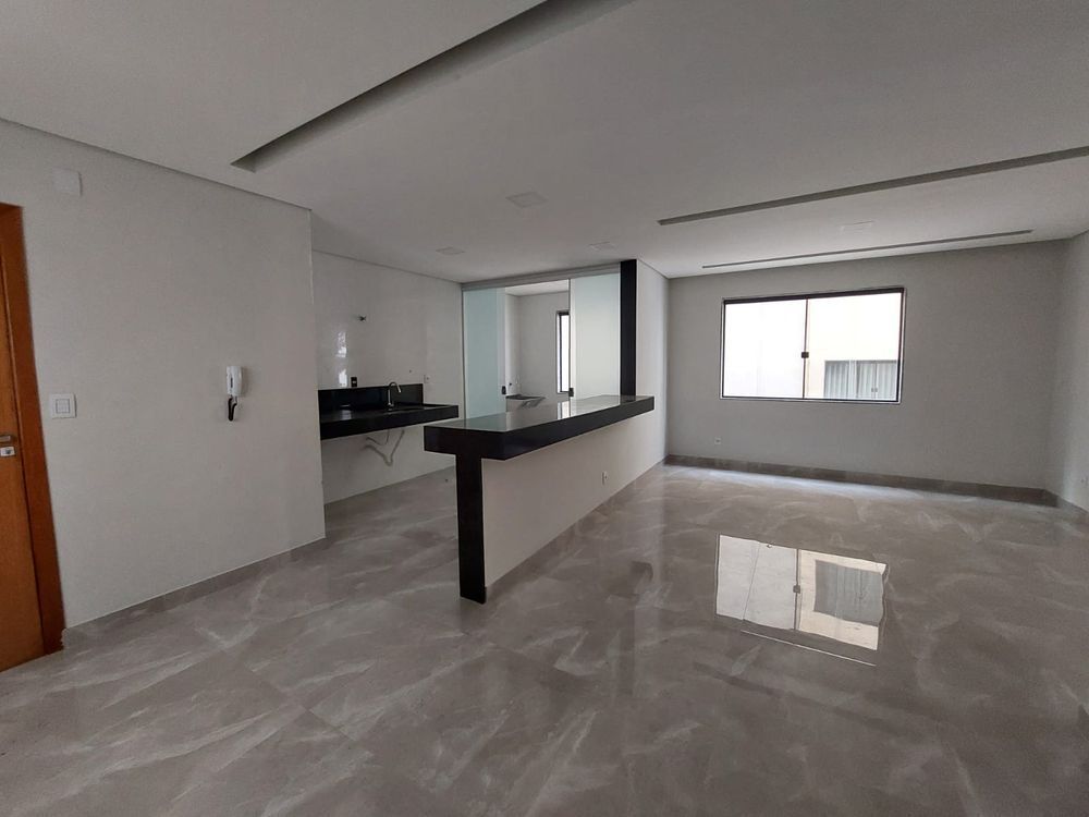 Apartamento à venda com 3 quartos, 95m² - Foto 4