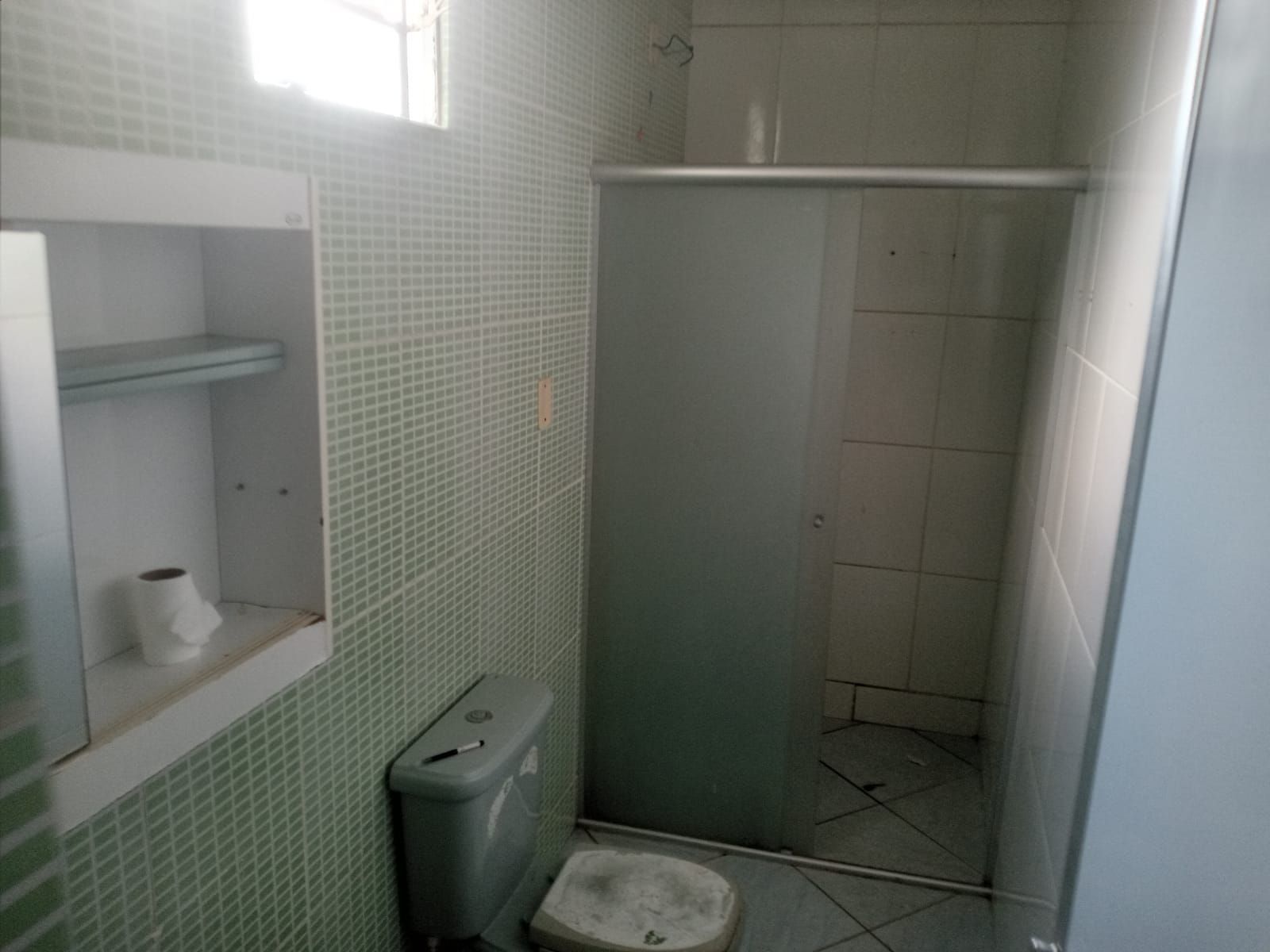 Casa à venda com 4 quartos, 200m² - Foto 4