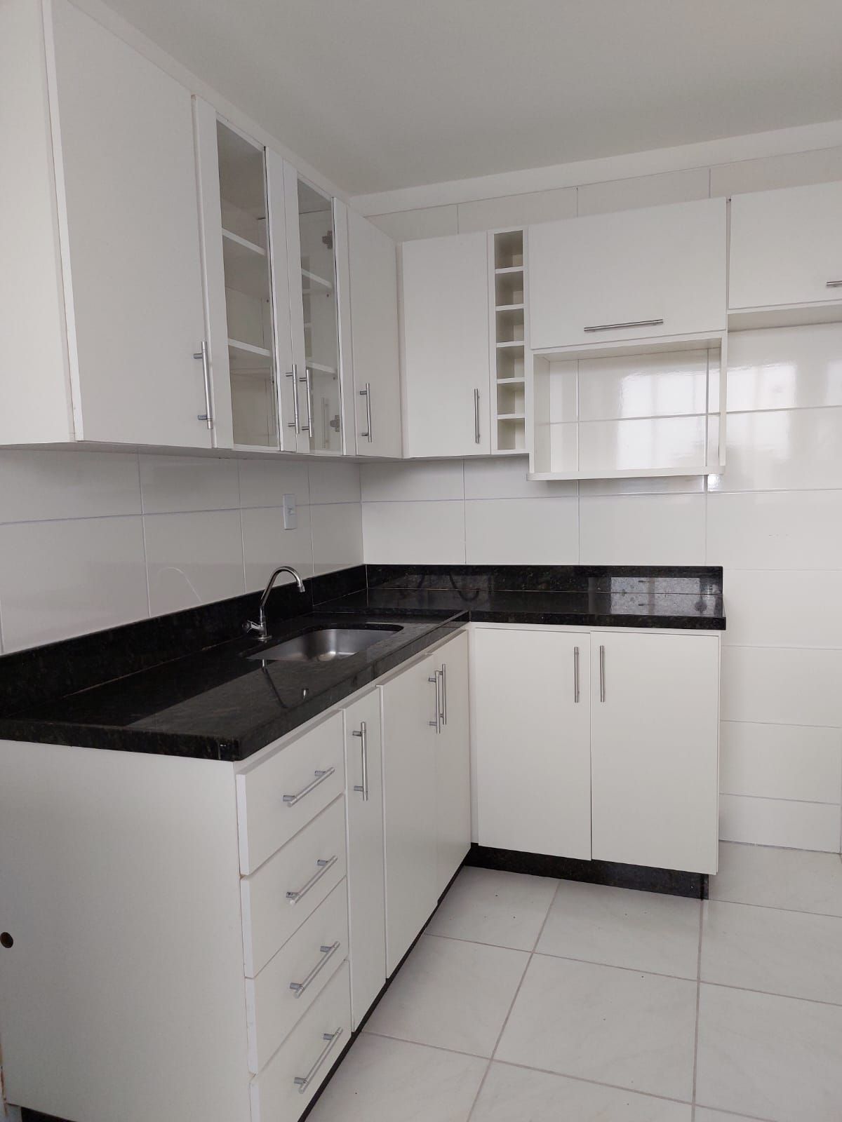 Apartamento à venda com 3 quartos, 87m² - Foto 3