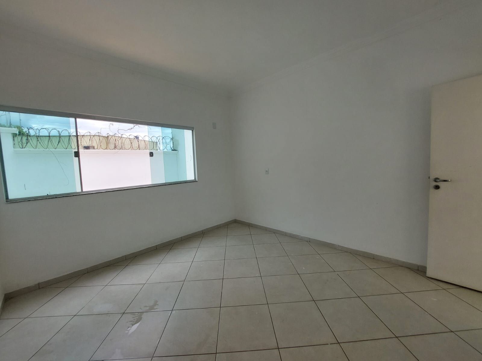 Casa à venda com 3 quartos, 240m² - Foto 12