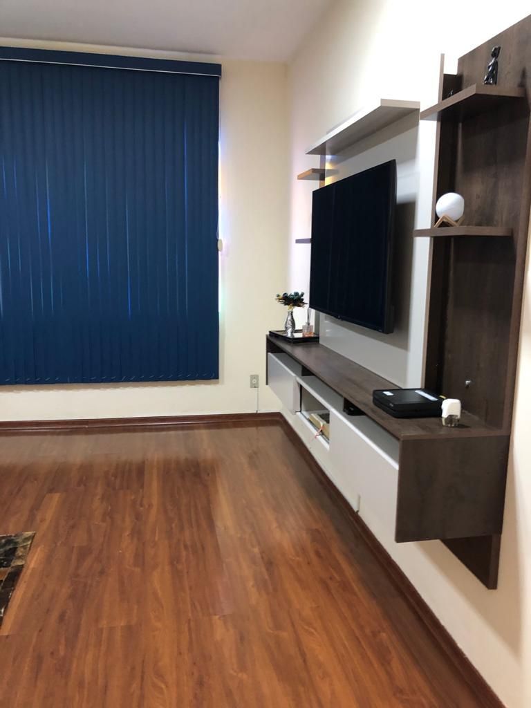 Apartamento à venda com 4 quartos, 180m² - Foto 2