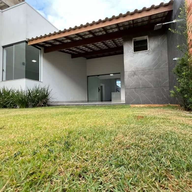 Casa à venda com 3 quartos, 200m² - Foto 10