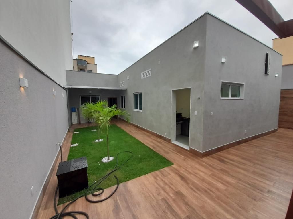 Casa à venda com 2 quartos, 240m² - Foto 14