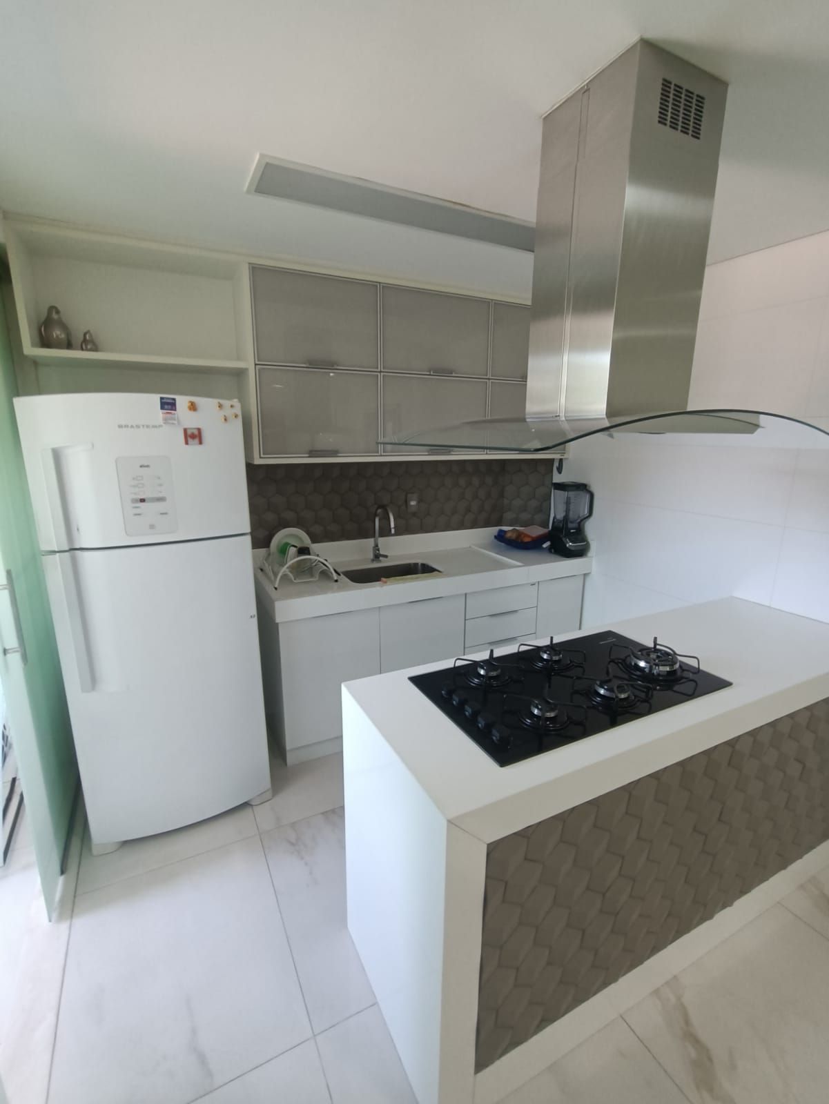 Apartamento à venda com 3 quartos, 78m² - Foto 3