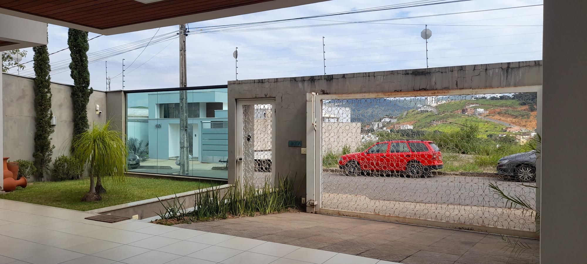 Casa à venda com 3 quartos, 370m² - Foto 3