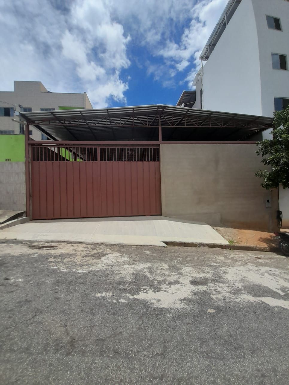 Depósito-Galpão-Armazém para alugar com 1 quarto, 359m² - Foto 1