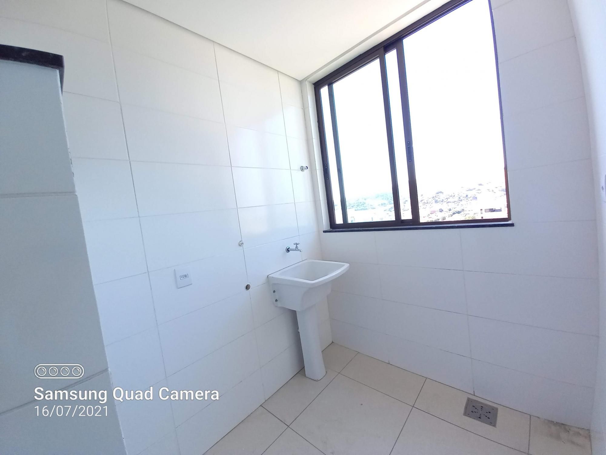 Apartamento para alugar com 3 quartos, 95m² - Foto 4