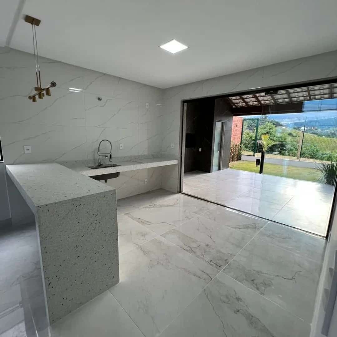 Casa à venda com 3 quartos, 200m² - Foto 5