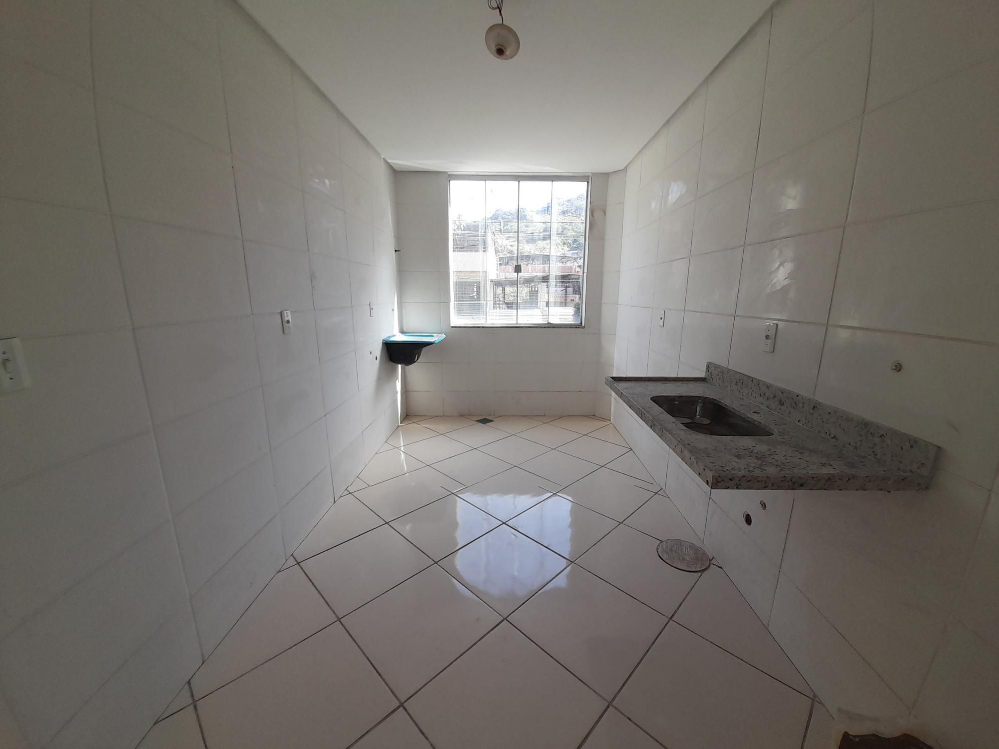 Apartamento à venda com 3 quartos, 77m² - Foto 2