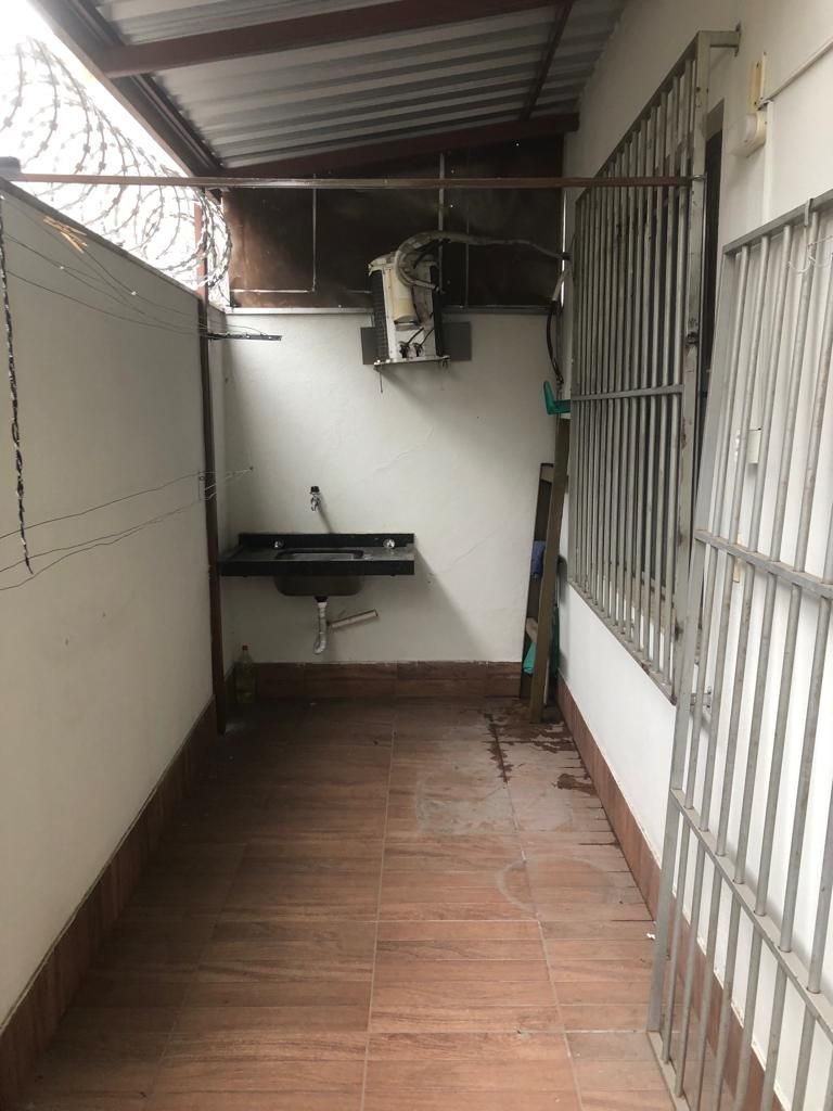 Apartamento à venda com 2 quartos, 100m² - Foto 9