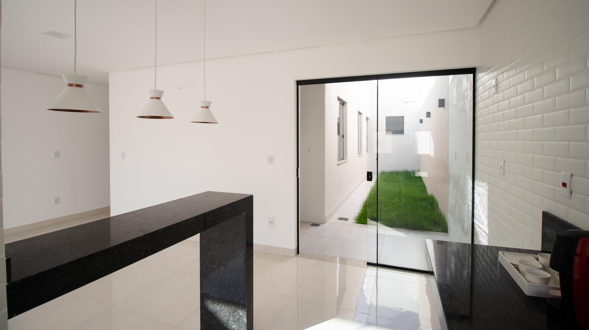 Casa à venda com 3 quartos, 144m² - Foto 11