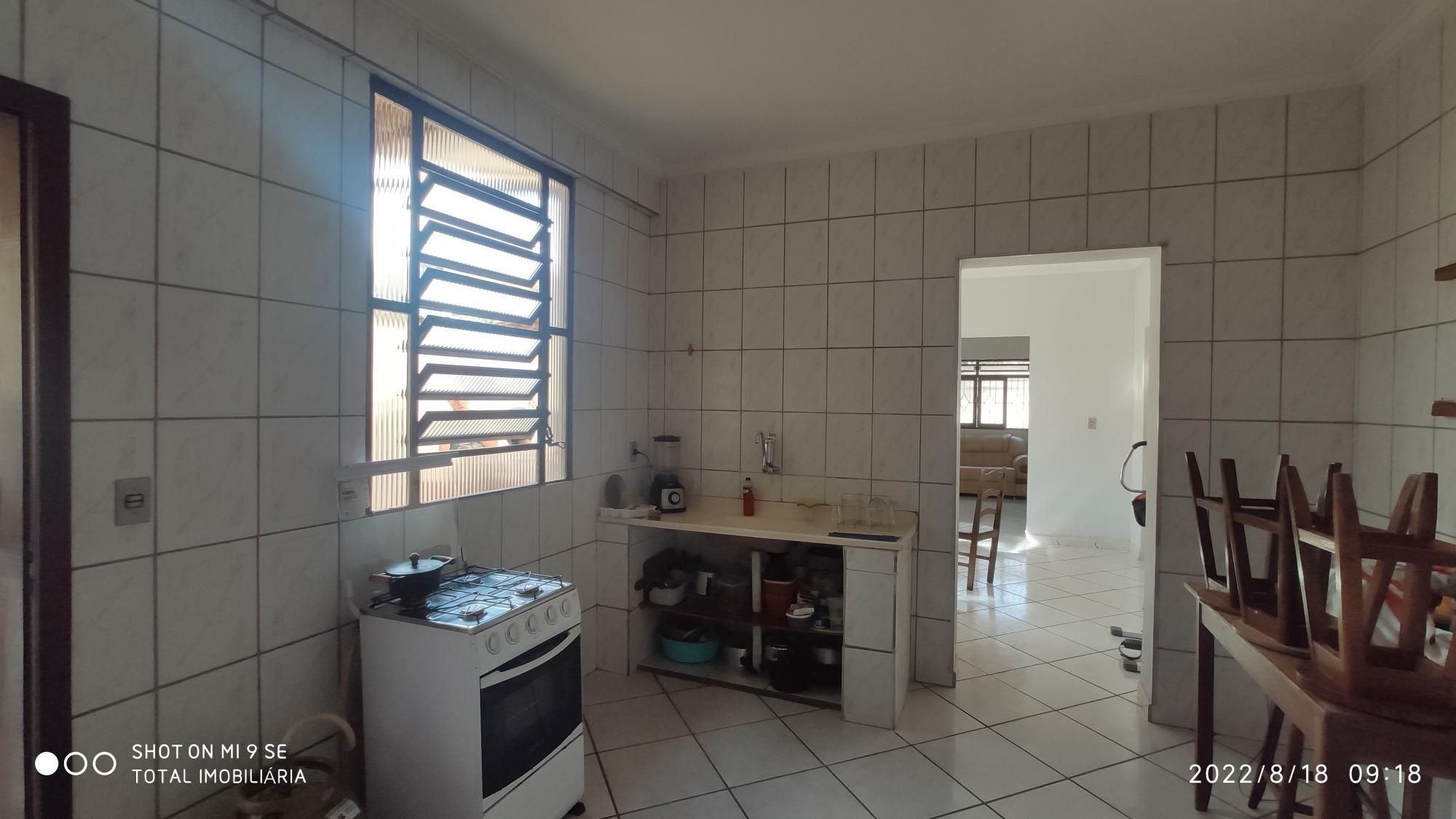 Casa à venda com 2 quartos, 180m² - Foto 6