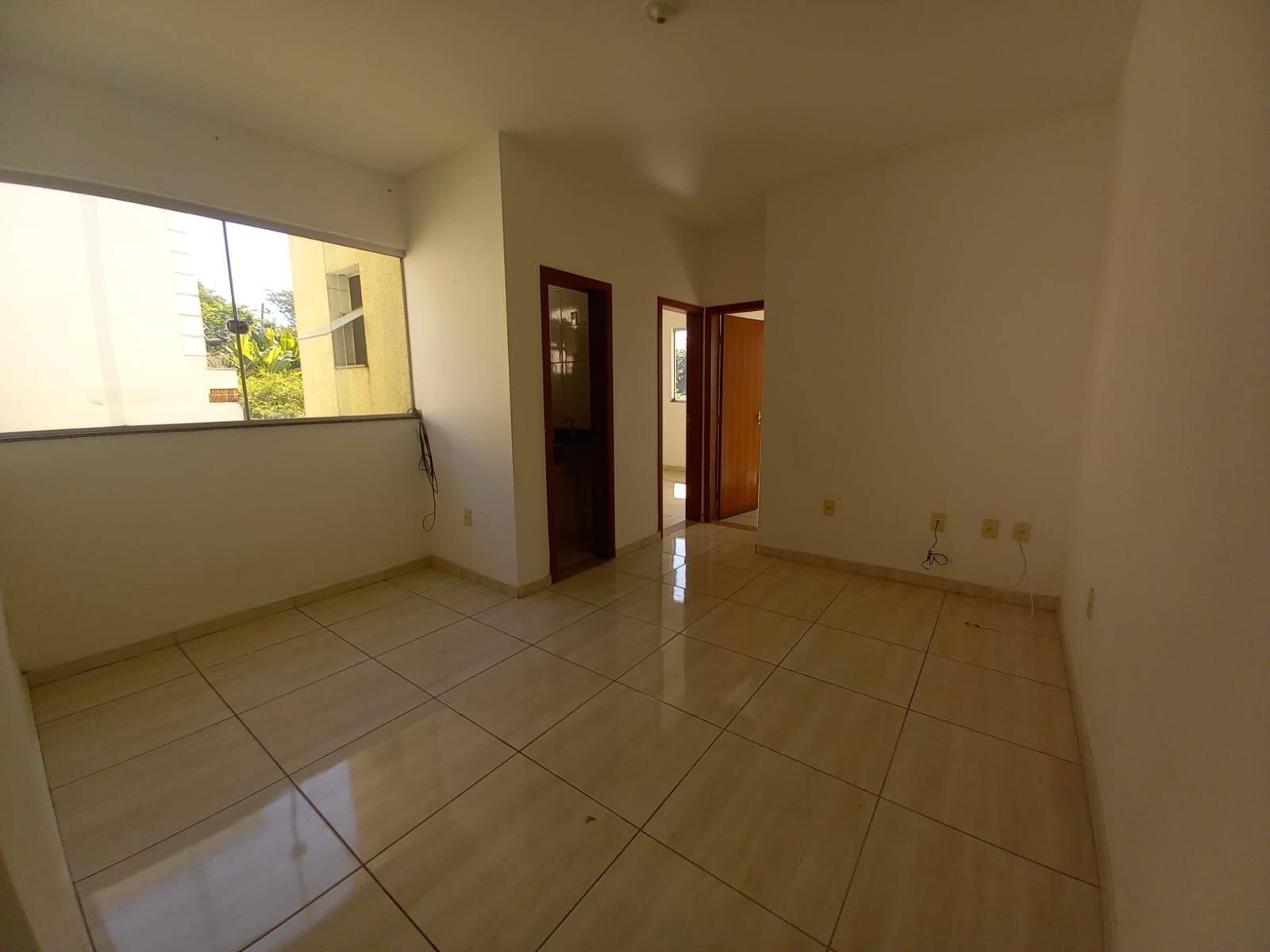 Apartamento à venda com 2 quartos, 57m² - Foto 2