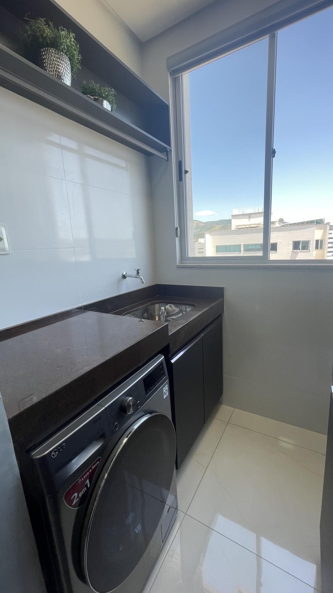 Apartamento à venda com 2 quartos, 66m² - Foto 2