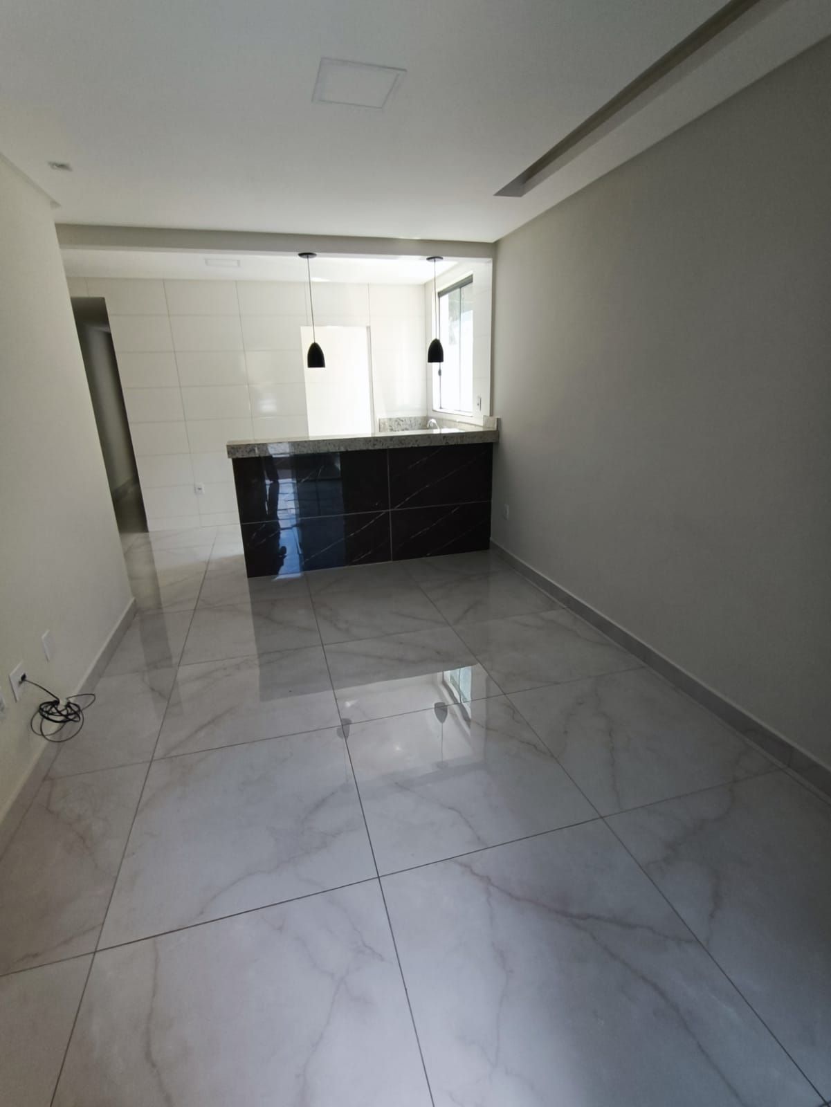 Apartamento à venda com 2 quartos, 75m² - Foto 3