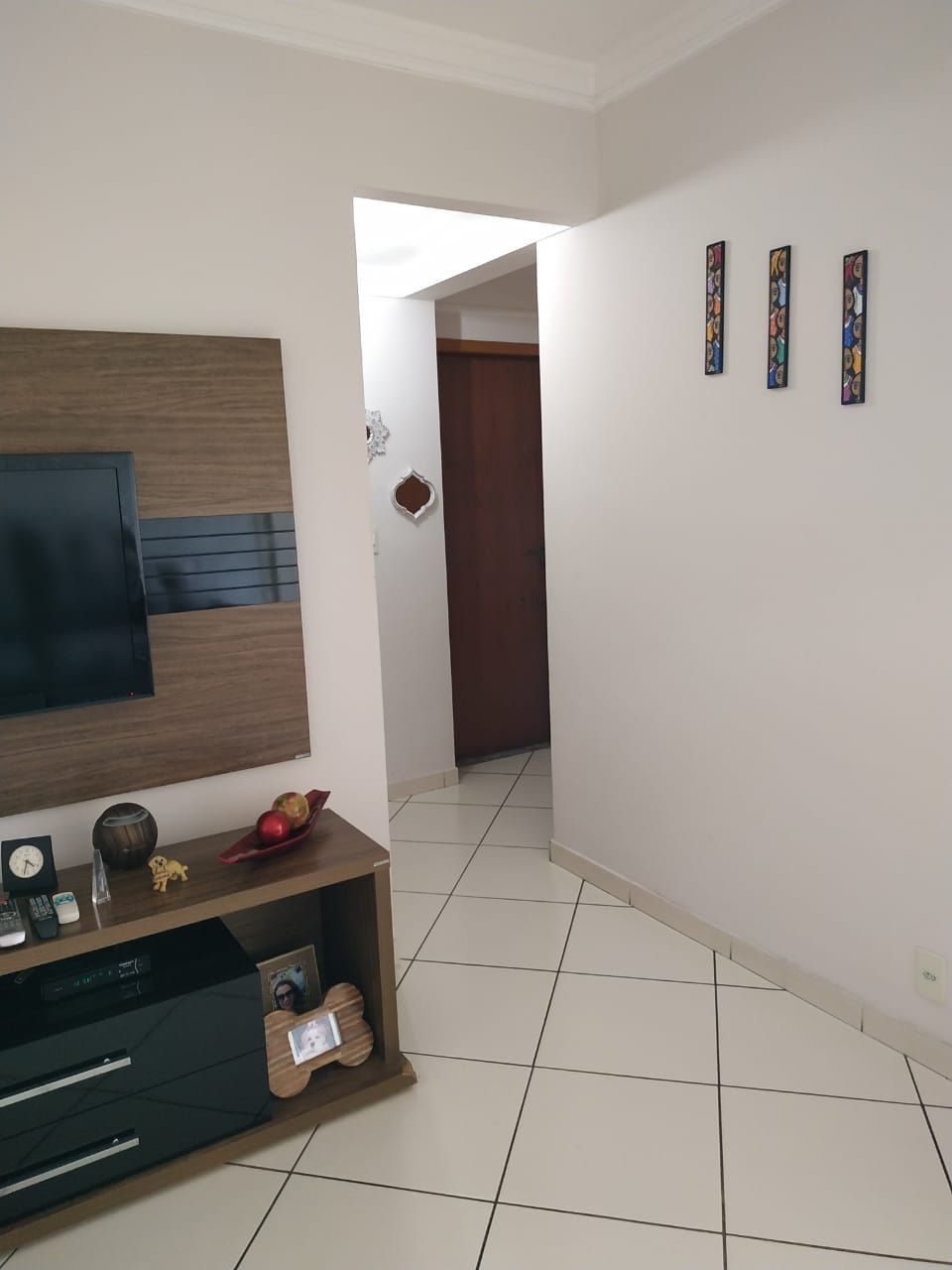 Apartamento à venda com 3 quartos, 105m² - Foto 2