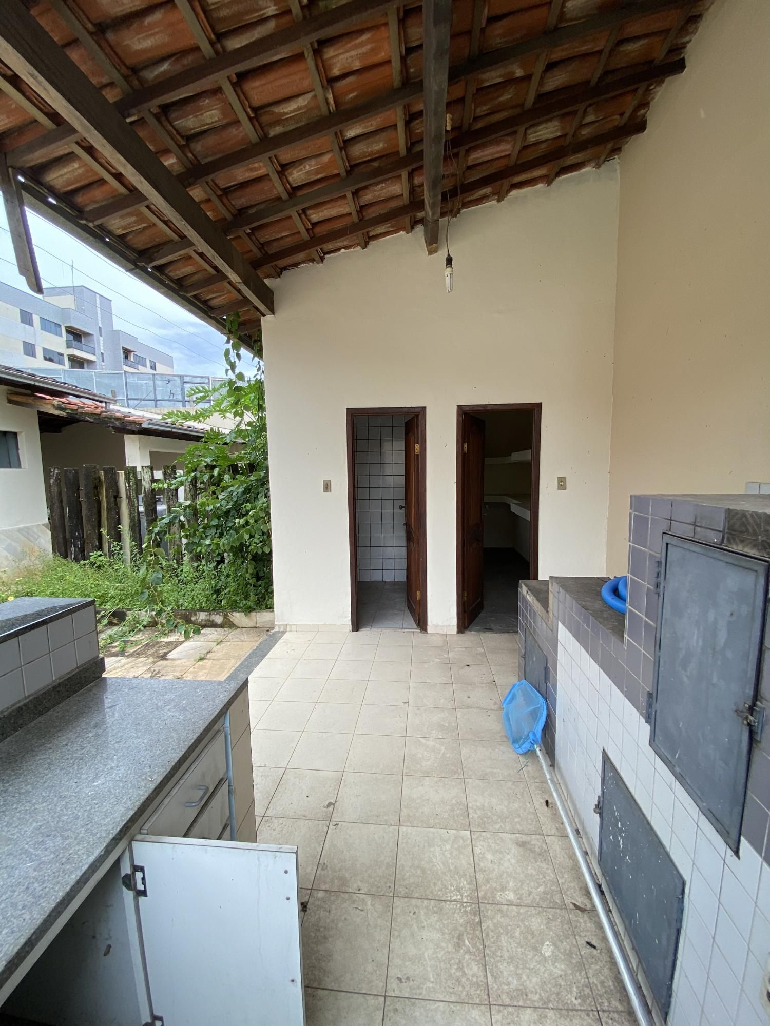 Casa à venda com 4 quartos, 250m² - Foto 14