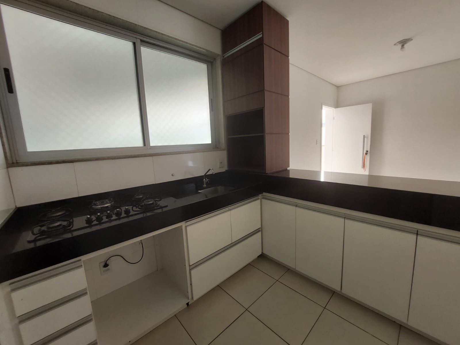 Apartamento à venda com 3 quartos, 100m² - Foto 4