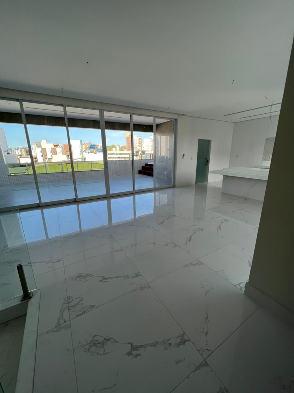 Cobertura à venda com 3 quartos, 274m² - Foto 4