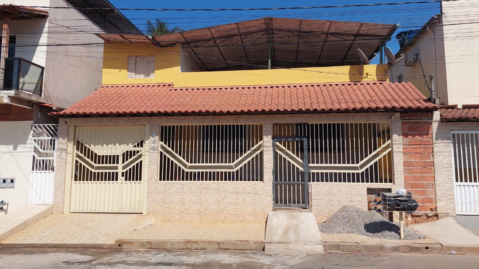 Casa  venda  no Parque Caravelas - Santana do Paraso, MG. Imveis