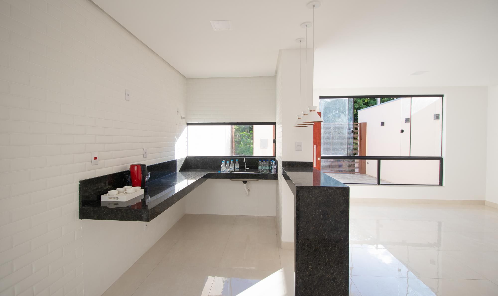 Casa à venda com 3 quartos, 144m² - Foto 8