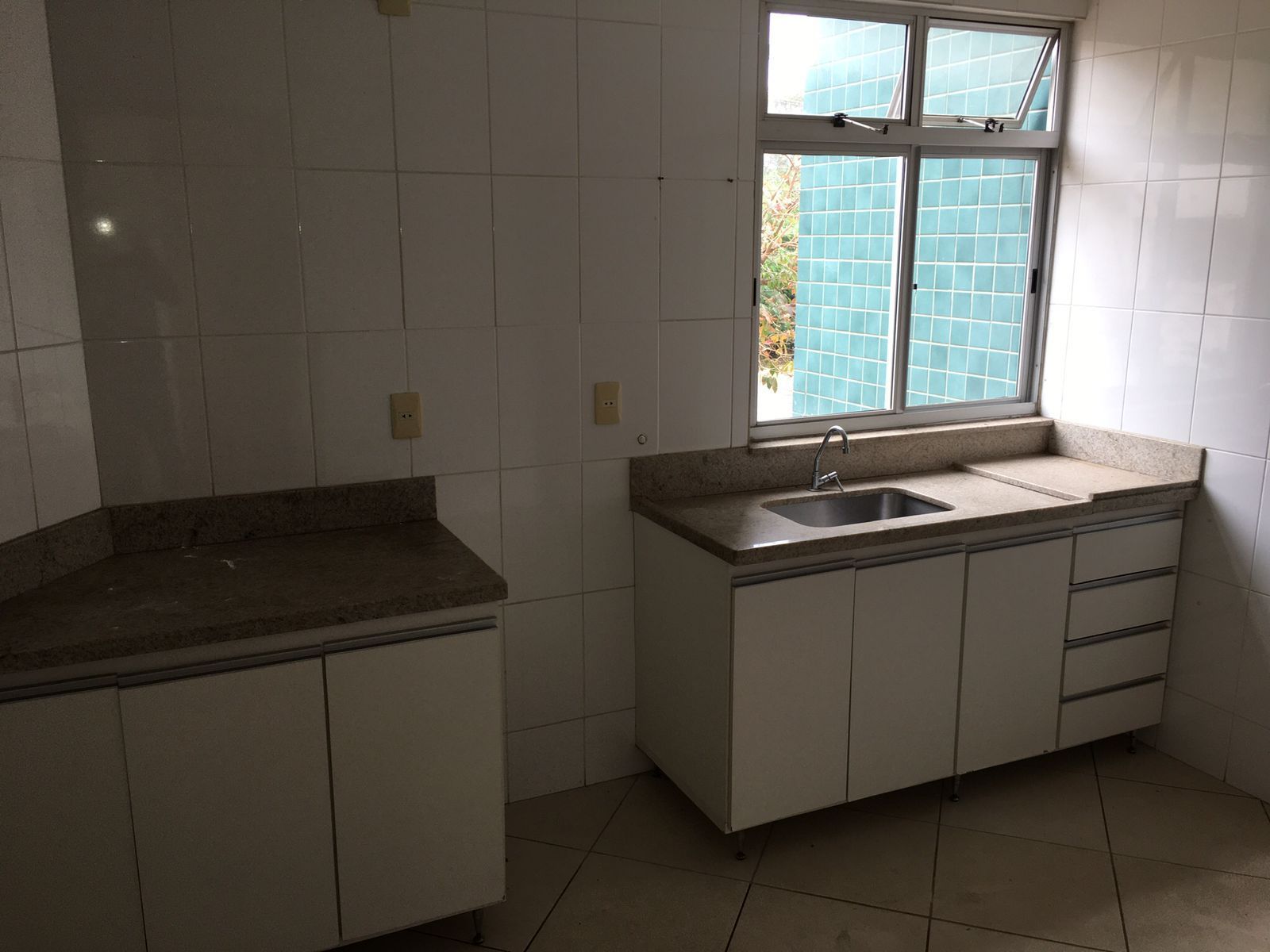 Apartamento à venda com 3 quartos, 111m² - Foto 6