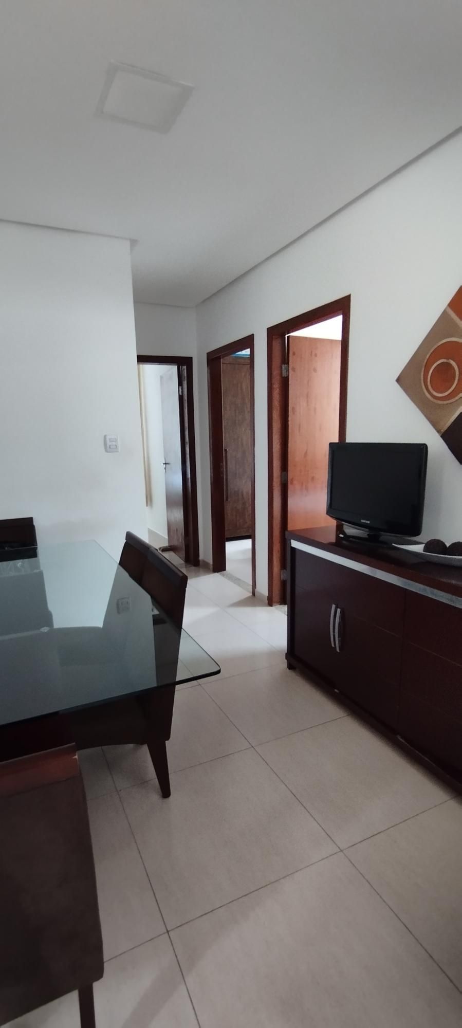 Apartamento à venda com 3 quartos, 84m² - Foto 2