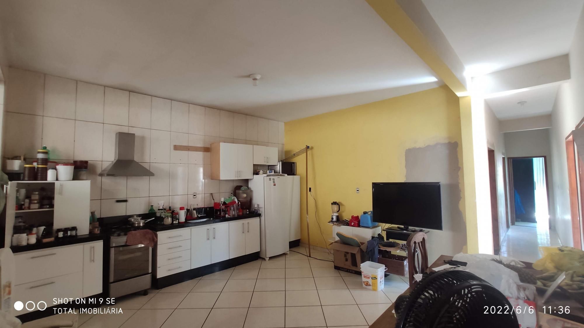 Casa à venda com 3 quartos, 250m² - Foto 4