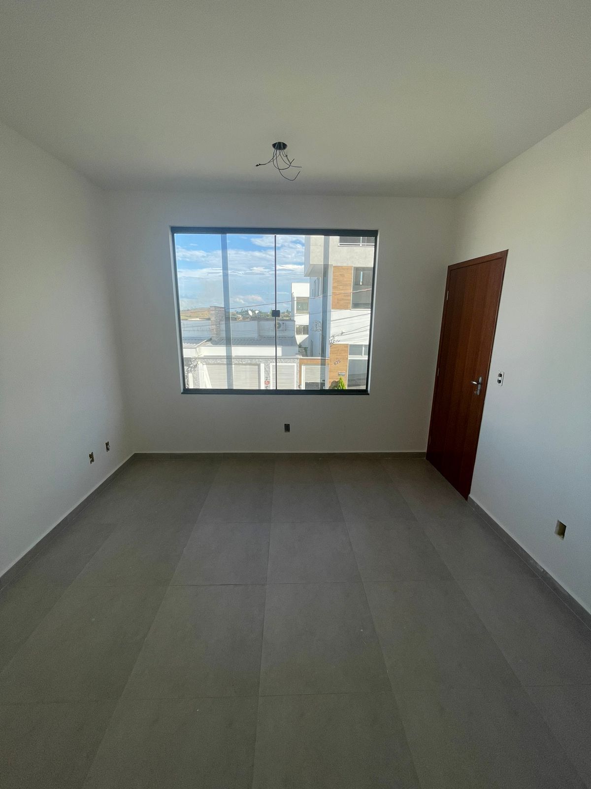 Apartamento à venda com 2 quartos, 65m² - Foto 3