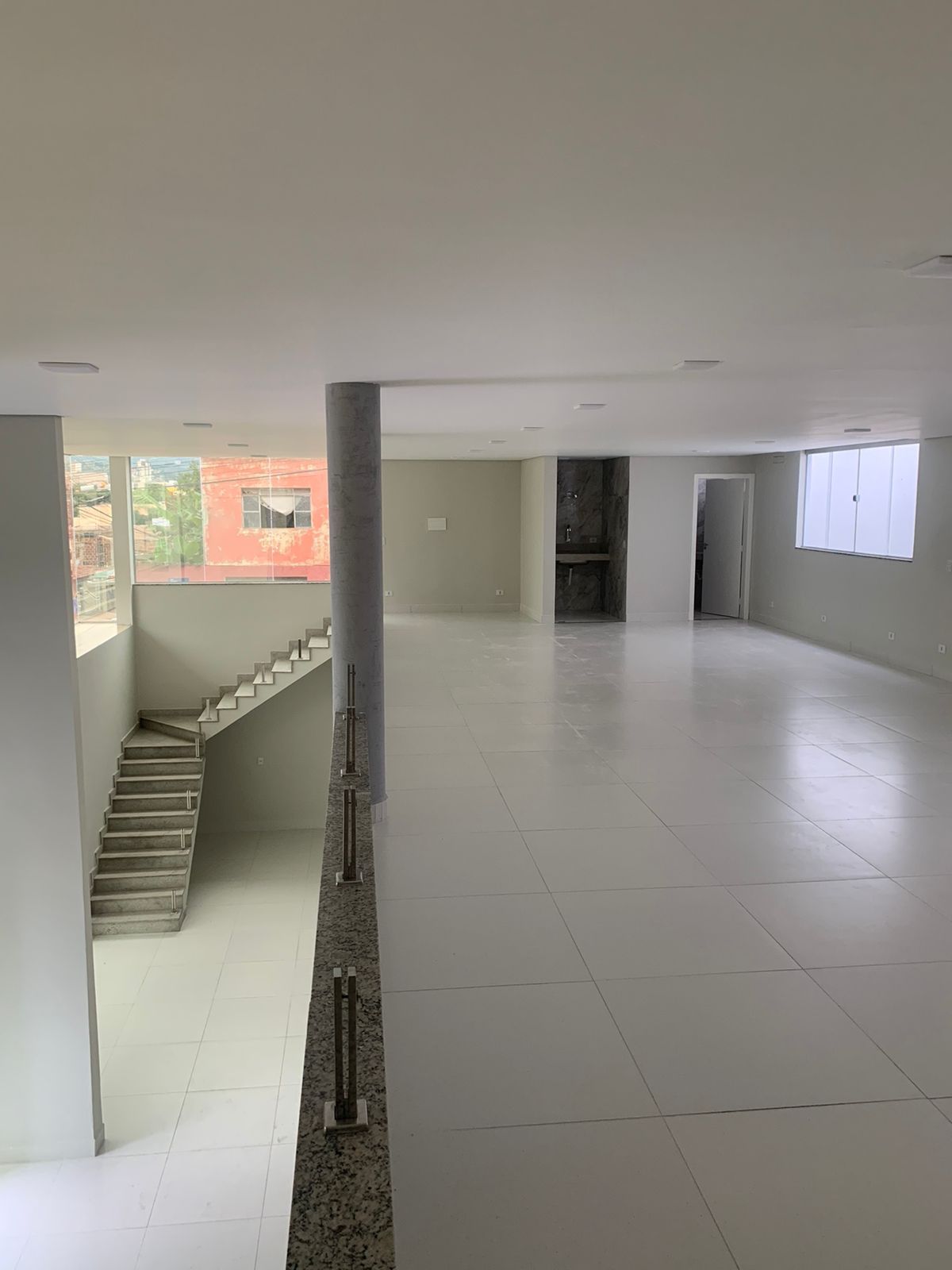 Prédio Inteiro para alugar com 2 quartos, 300m² - Foto 9