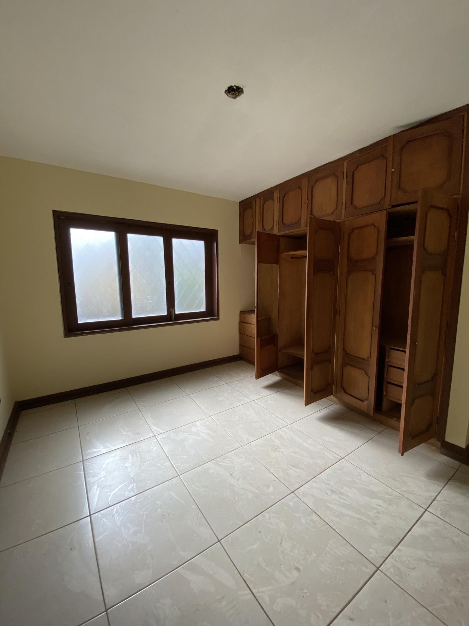 Casa à venda com 4 quartos, 350m² - Foto 11