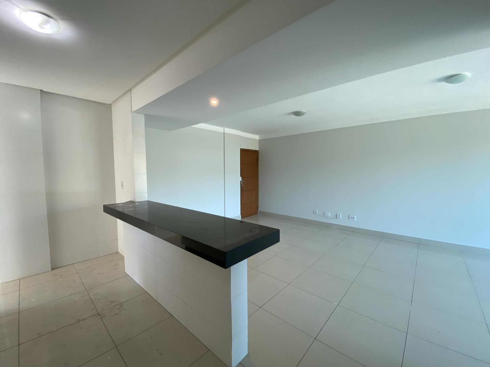 Apartamento à venda com 3 quartos, 117m² - Foto 6