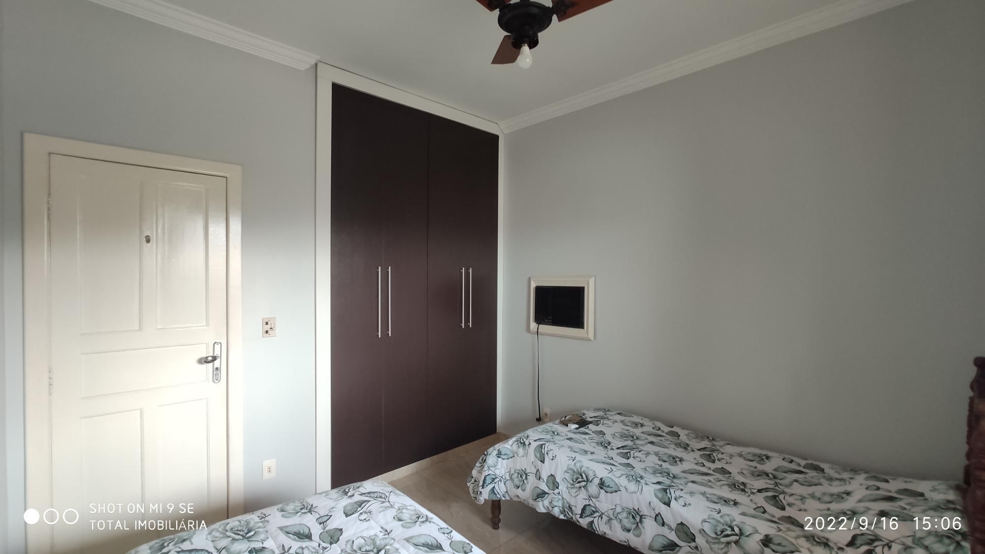 Casa à venda com 6 quartos, 232m² - Foto 6